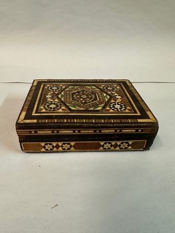 BOX - Q012