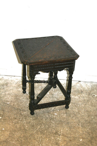 SQUARE SIDE TABLE - T215