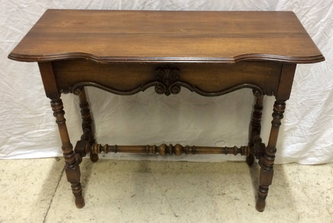 HALL TABLE - T352