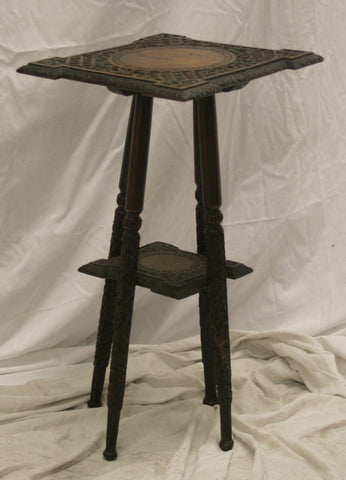 SQUARE SIDE TABLE - T037