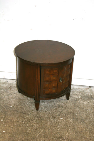 ROUND SIDE TABLE - T213